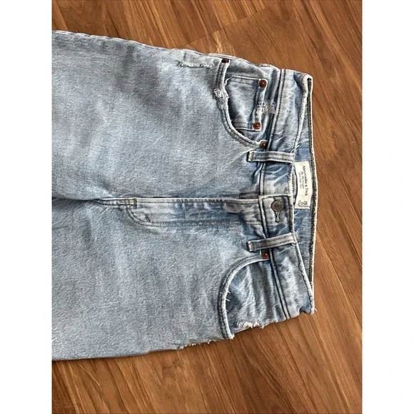 Abercrombie & Fitch Curve Love 90's Straight Ultra High Rise Jeans Women's Sz 2 - Picture 4 of 9